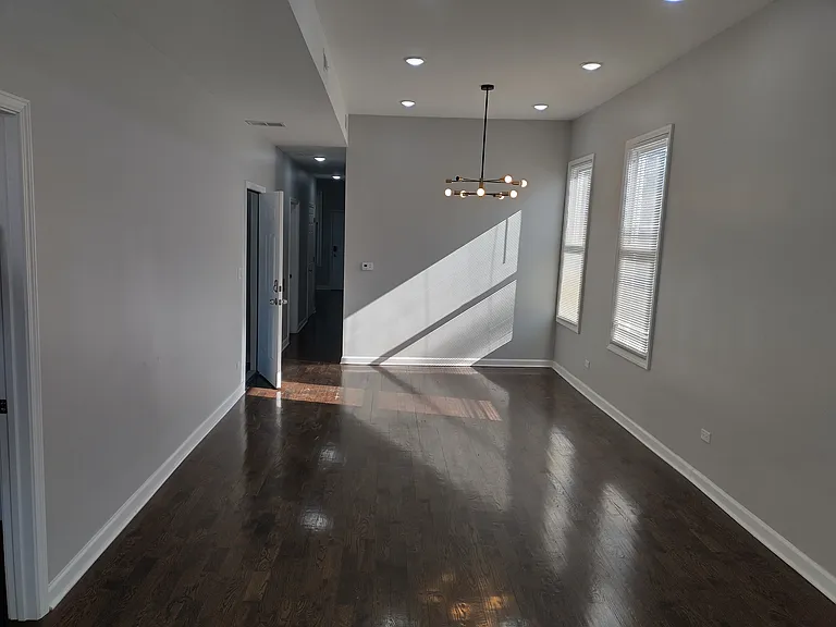 5207 S Bishop St #2 — Photo 4