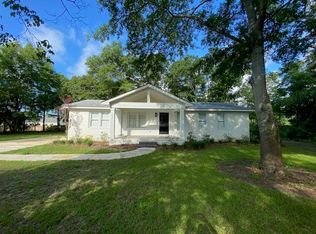 102 Edgewater Club Rd, Wilmington, NC 28411