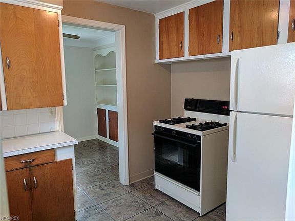 4th image of 1207 Iroquois Ave