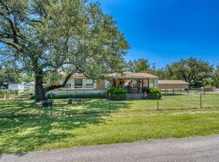 122 Heritage Dr, Johnson City, TX 78636