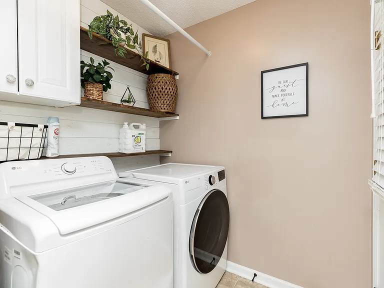 205 Wellington Way — Photo 25