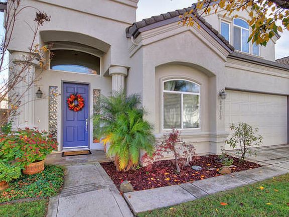 3rd image of 8873 White Peacock Ct
