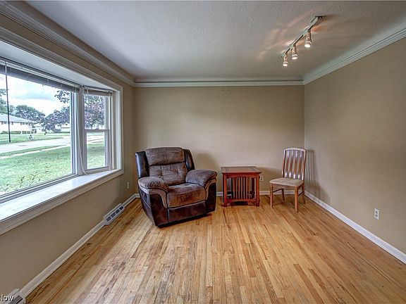 5th image of 3645 Glenbar Dr