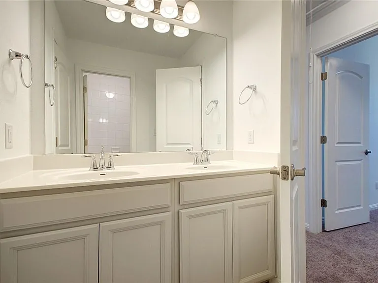 113 Meadow Wood Cv — Photo 21