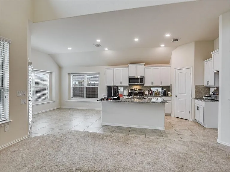 500 Cardenas Ln — Photo 11