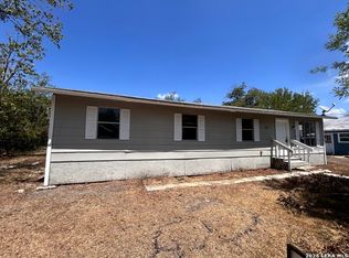 510 Riley St, Seguin, TX 78155
