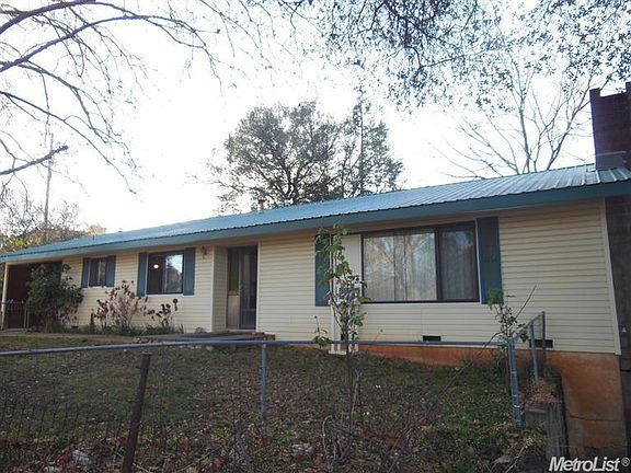 3rd image of 3935 Richardson Dr