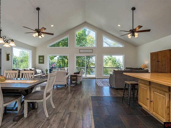 3rd image of 49523 Sakatah Ln