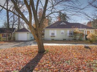 838 Knapp St NE, Grand Rapids, MI 49505