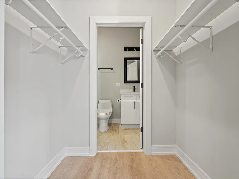 2540 W Cortez St #2F — Photo 11