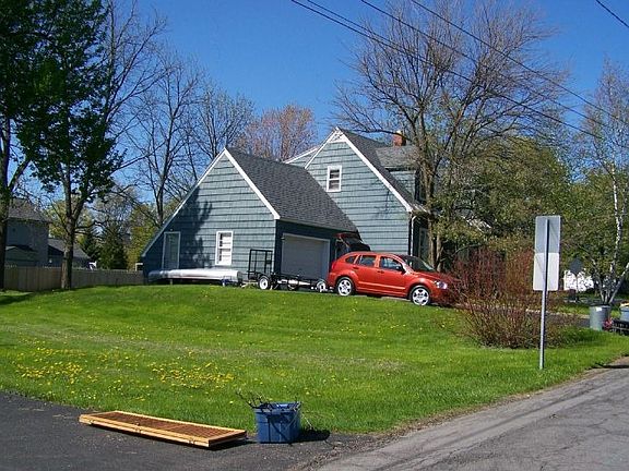 2nd image of 100 S Lincoln Ave