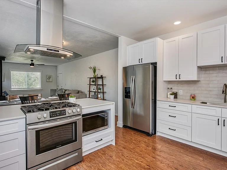 1434 N Perry St #UPPER — Photo 13