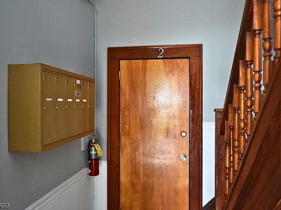 2nd image of 139 Ray St APT 2