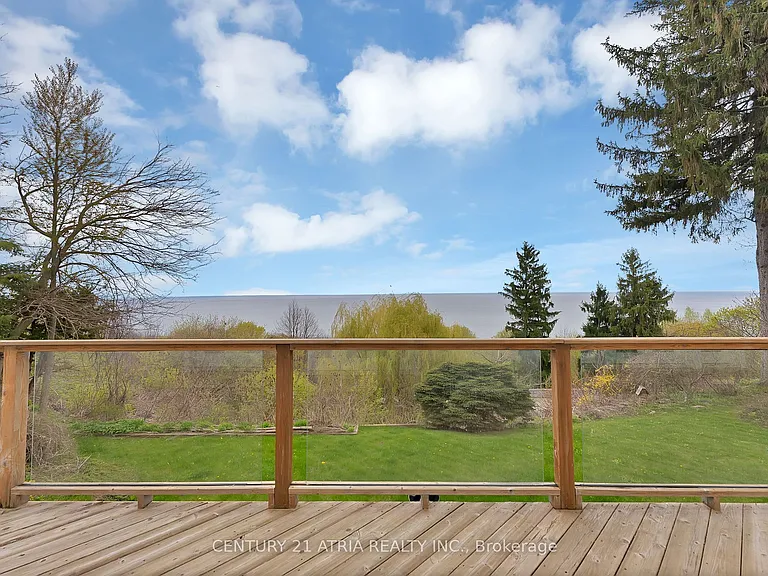 5 Hill Cres — Photo 35