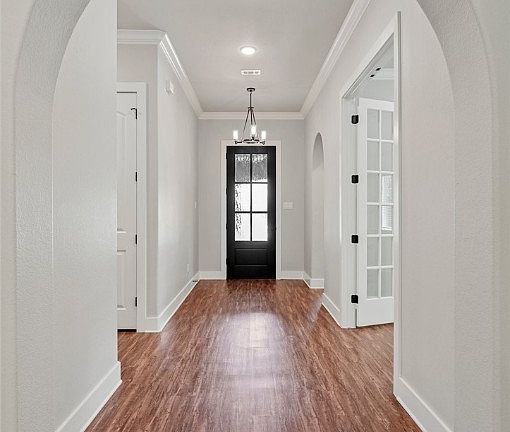 2nd image of 2615 Belliser Ct
