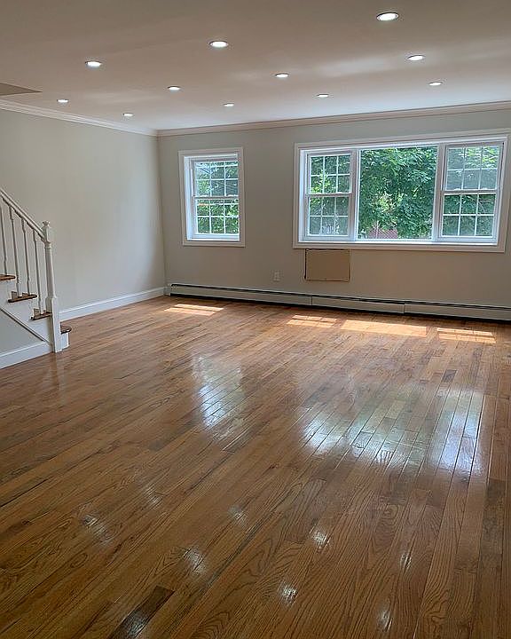 1st image of 3956 De Reimer Ave
