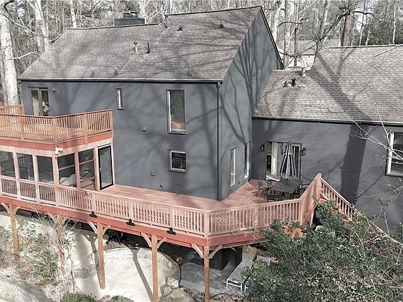 4th image of 175 River Court Pkwy