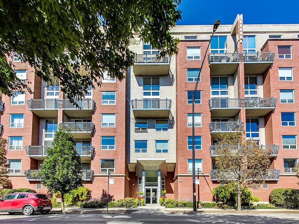 1st image of 1100 W Montrose Ave #802