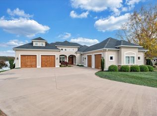 127 Atlantic Ave, Moneta, VA 24121