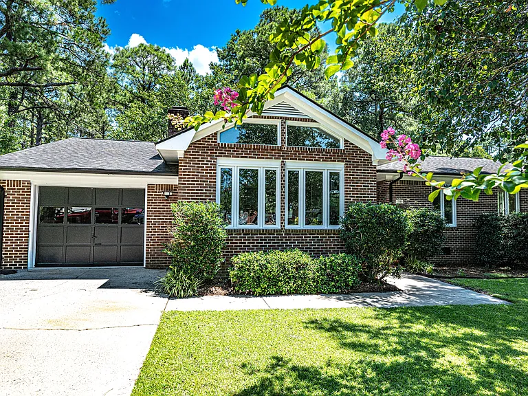 1206 Crows Nest Ct — Photo 2