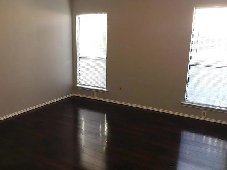8232 Meadowbrook Dr — Photo 98