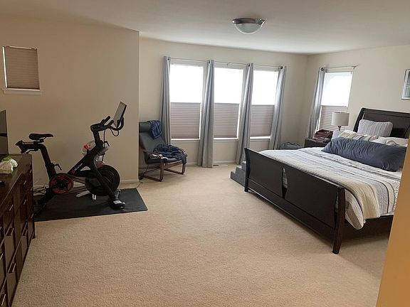 5th image of 1566 24th Ave NE
