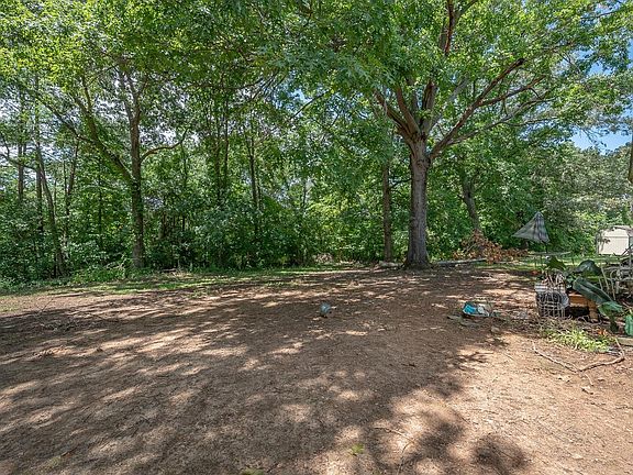 4th image of 1708 Eudora Ln