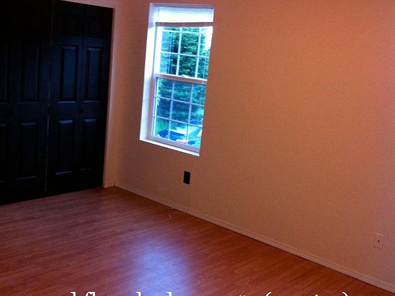 Bedroom 1 (master): 2nd floor