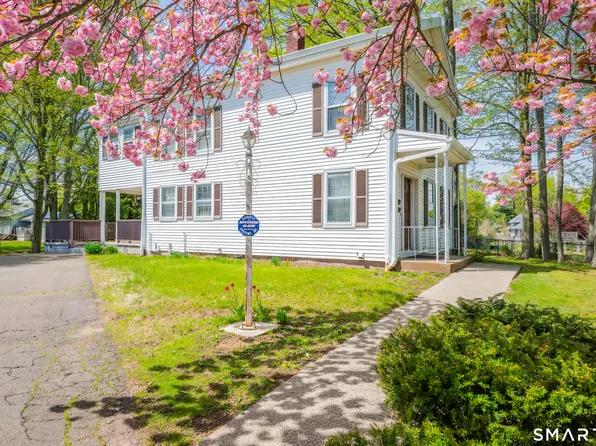 68 Village Street, North Haven, CT 06473