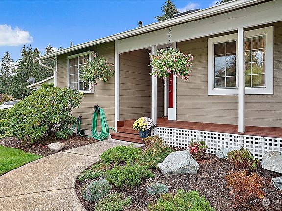 3rd image of 14628 20th Avenue Ct E