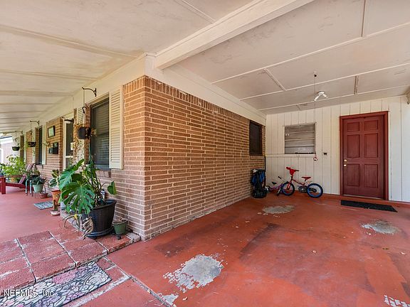 5th image of 4514 VANCOUVER Drive