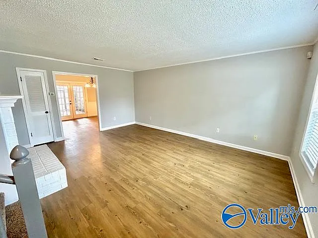 119 Crescent Cir #119 — Photo 5