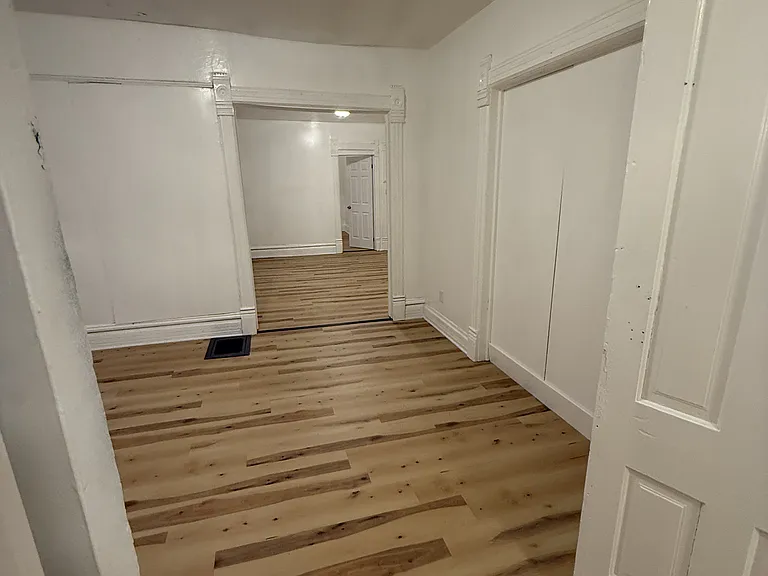 827 Ferguson St #1 — Photo 10
