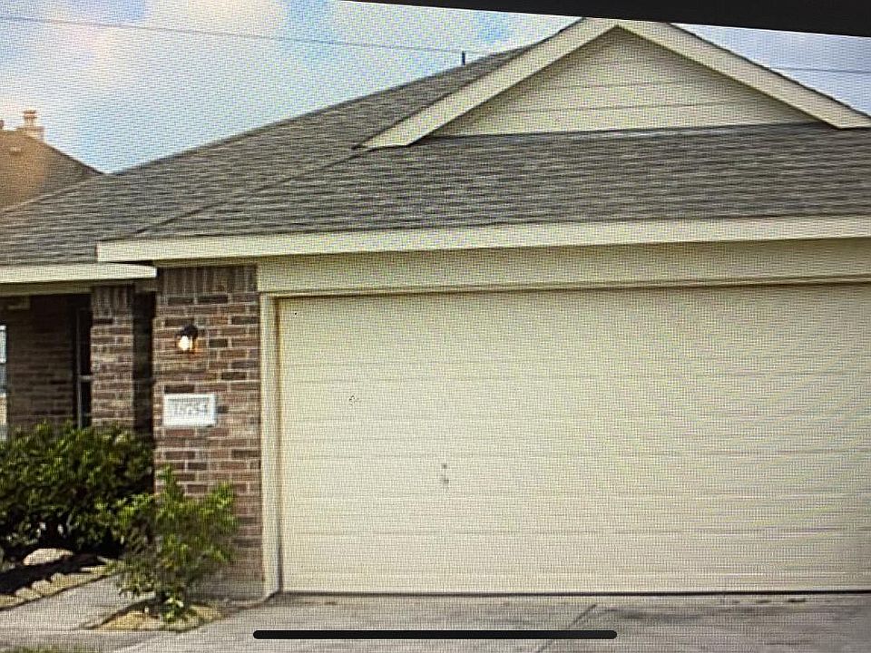 1st image of 18754 Walden Glen Cir