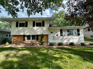 520 Witherspoon Dr, Springfield, IL 62704