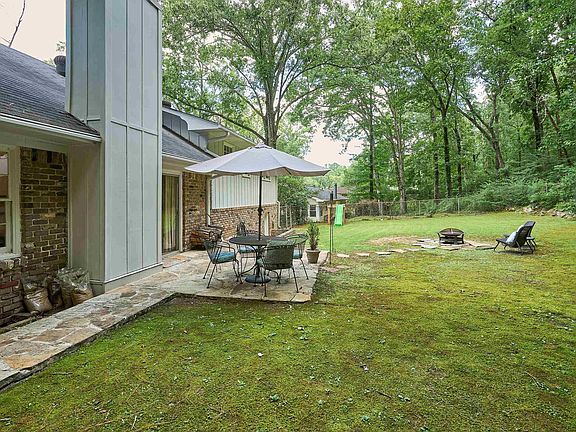 4th image of 869 Delcris Dr