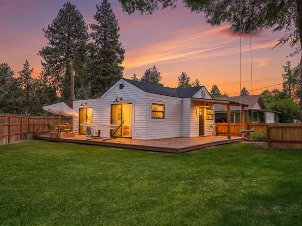 140 SE 4th St, Bend, OR 97702