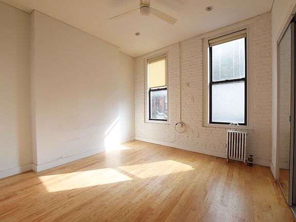 2nd image of 31 Prince St #1A