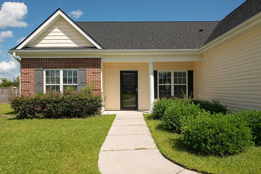 107 Turquoise Drive - 1 — Photo 3