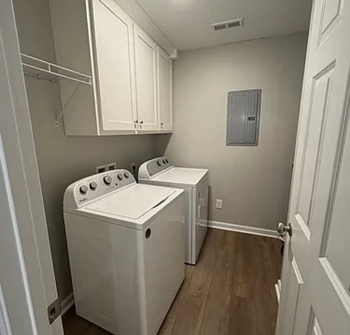 1 bed, 678 sqft, $1,000 — Photo 4