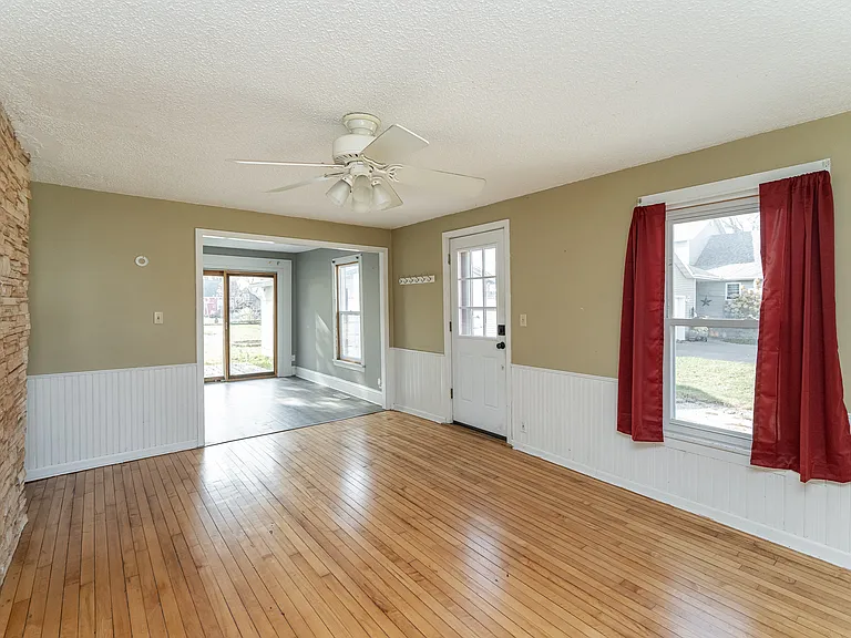 445 2nd Ave NE — Photo 7