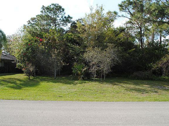 2nd image of 4996 SW Landing Creek Dr