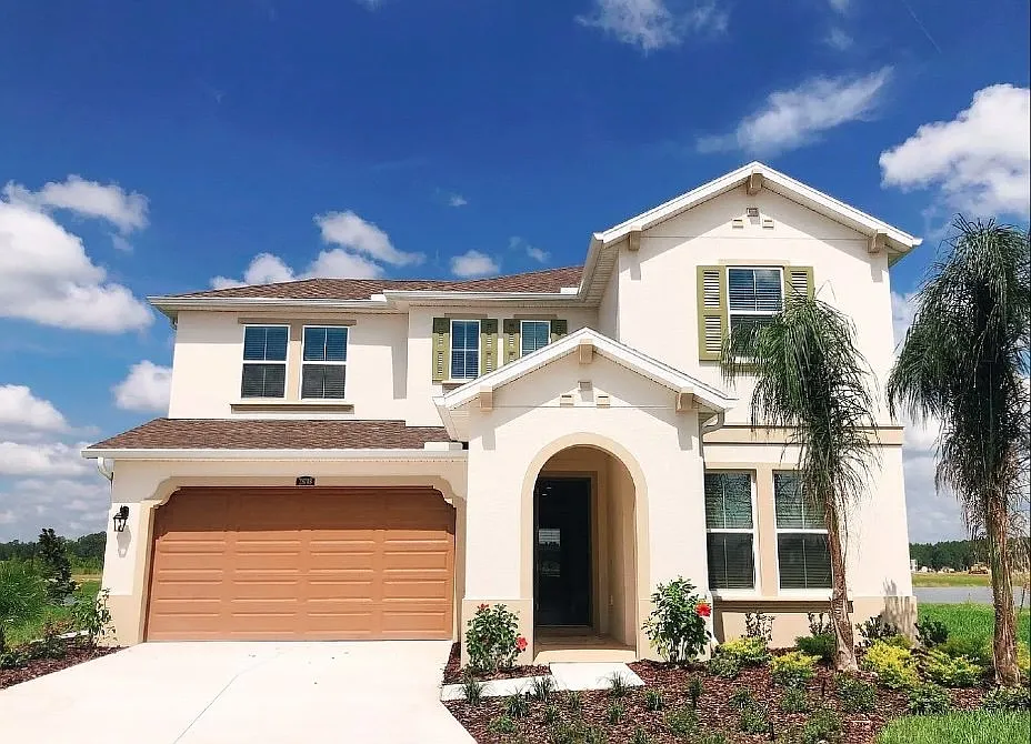 4 bed, 3.5 bath, 2824 sqft, $2,795 — Photo 1