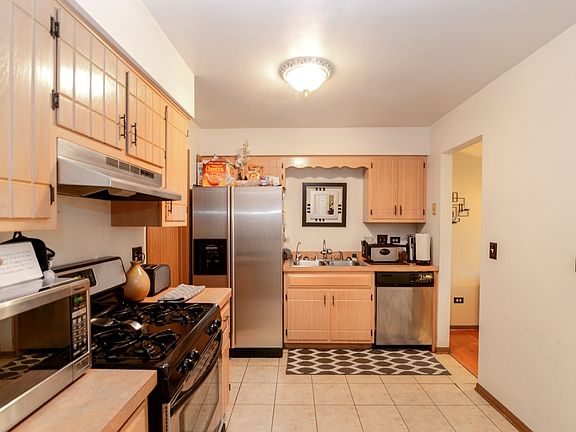 4th image of 4437 Jefferson Dr