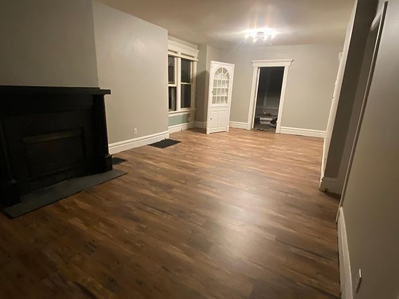 5th image of 220 E Oakland Ave #A