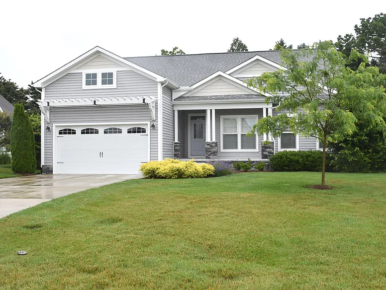 416 Seagull Dr — Photo 14