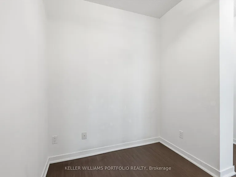 59 E Liberty St #911 — Photo 20