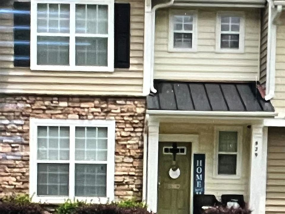 1st image of 829 Lacebark Dr #211