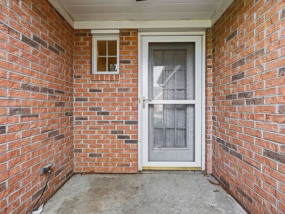 3rd image of 327 Hidden Falls Ct