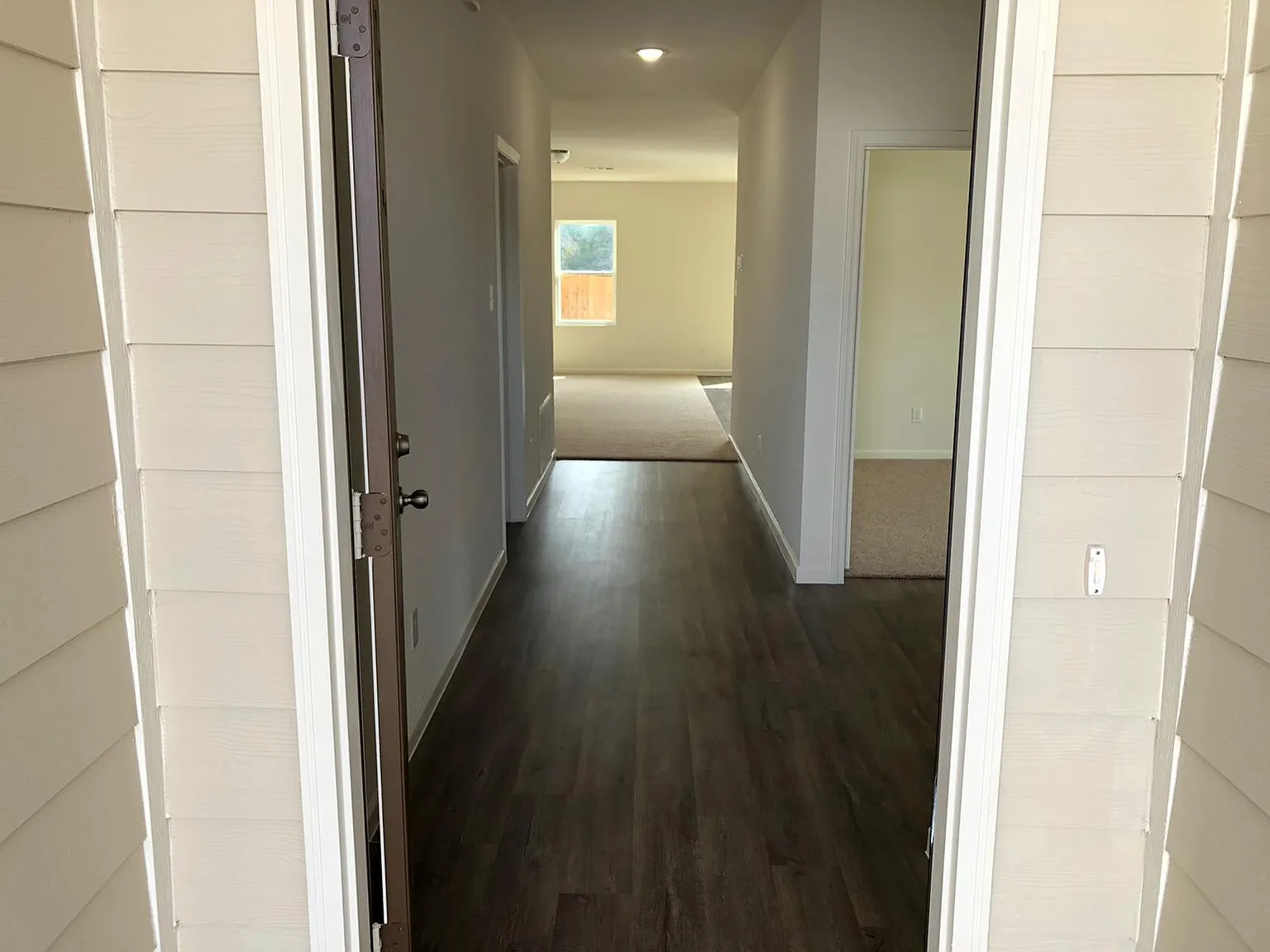 3 bed, 1636 sqft, $1,950 — Photo 3